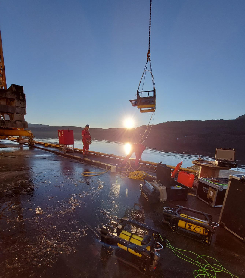 ARV-i Testing at the Radøy Gruppen AS site in Norway - showing the resident AUV being craned into the water.