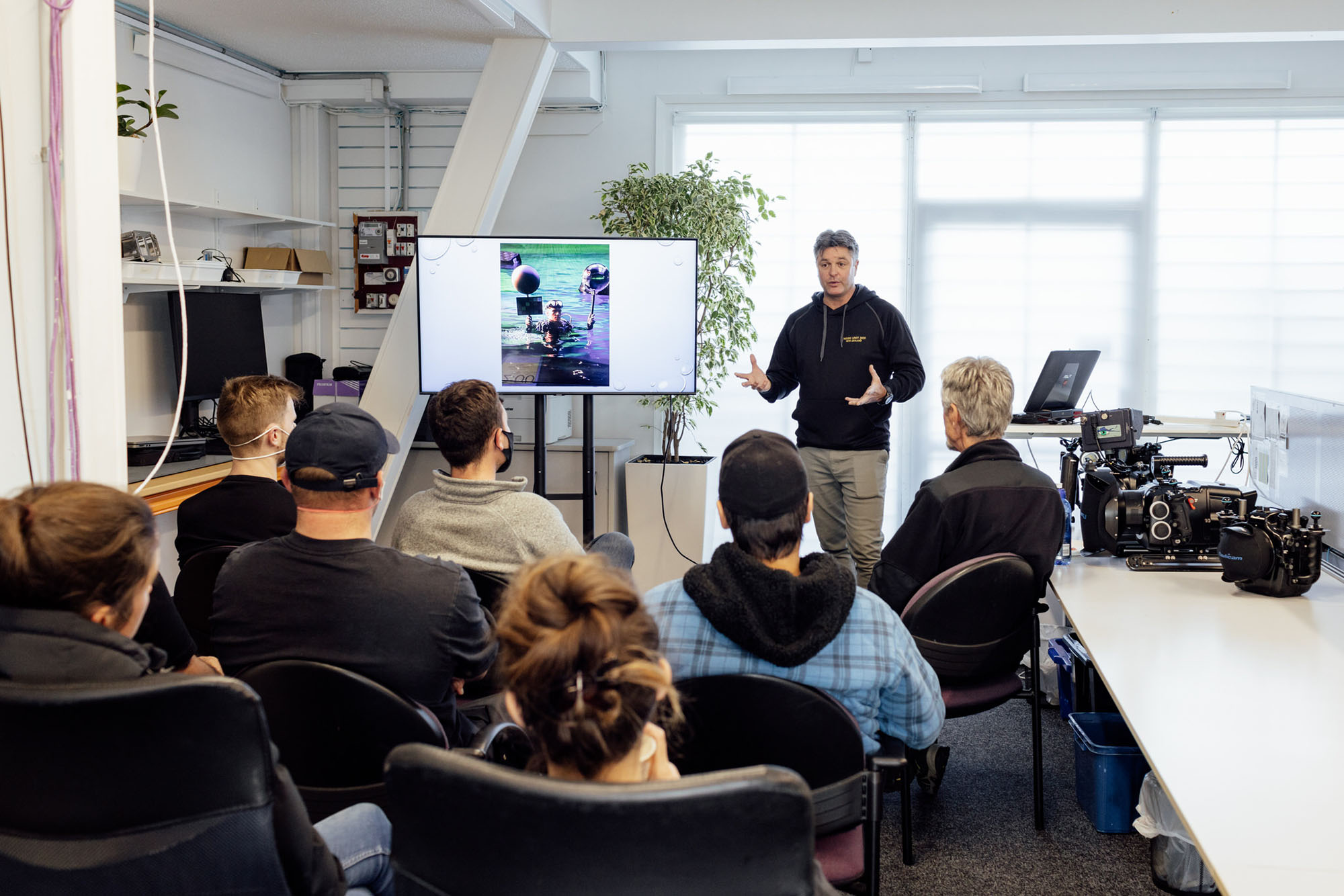 Hamish Kerr, Diveworx Presenting on Diver Safety in the Underwater Cinematography Course