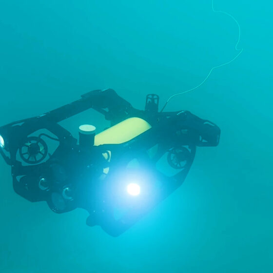 ARV-i AUV Underwater Operation in the pool