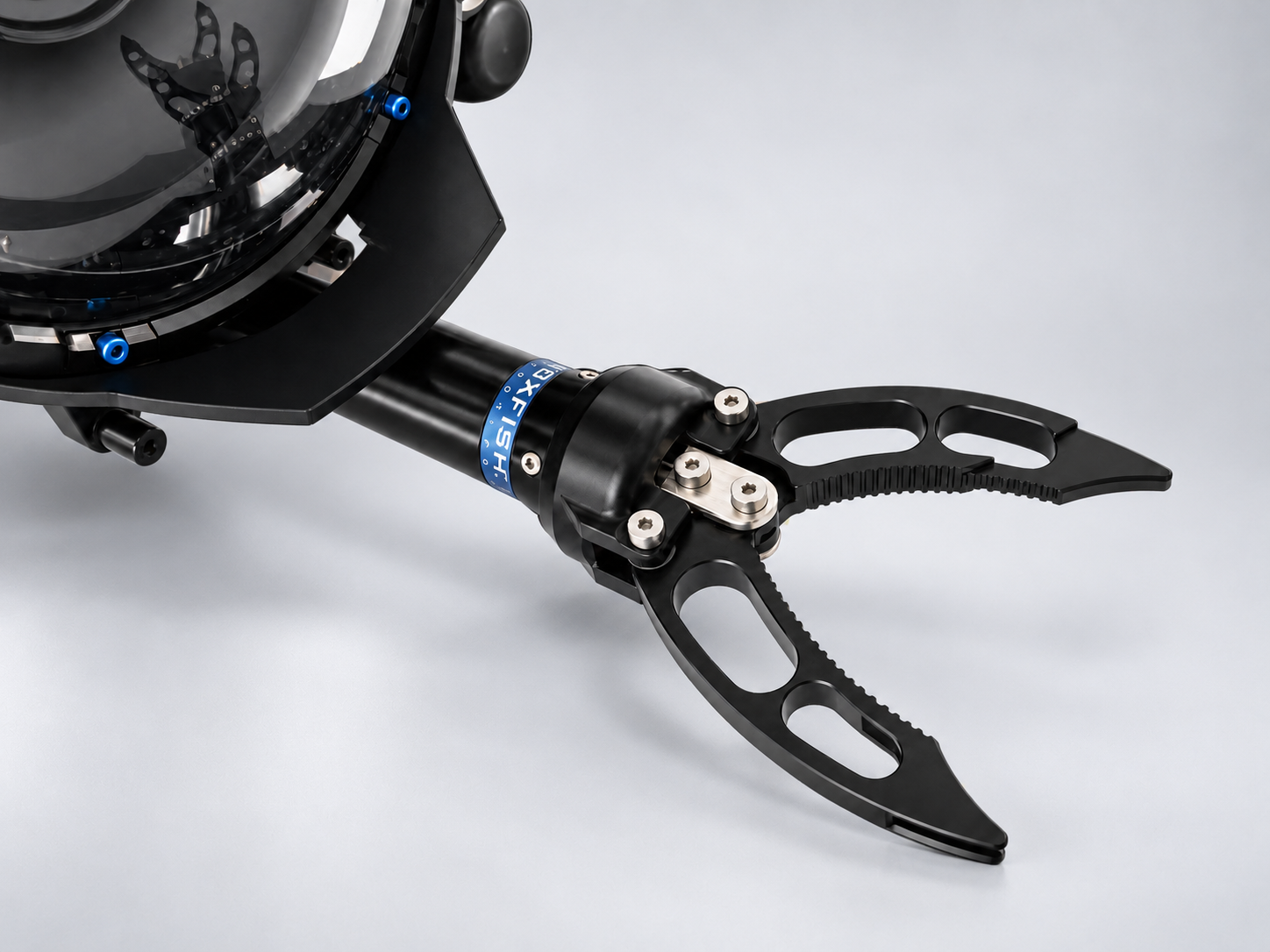 Integrated Boxfish multitool with standard jaw